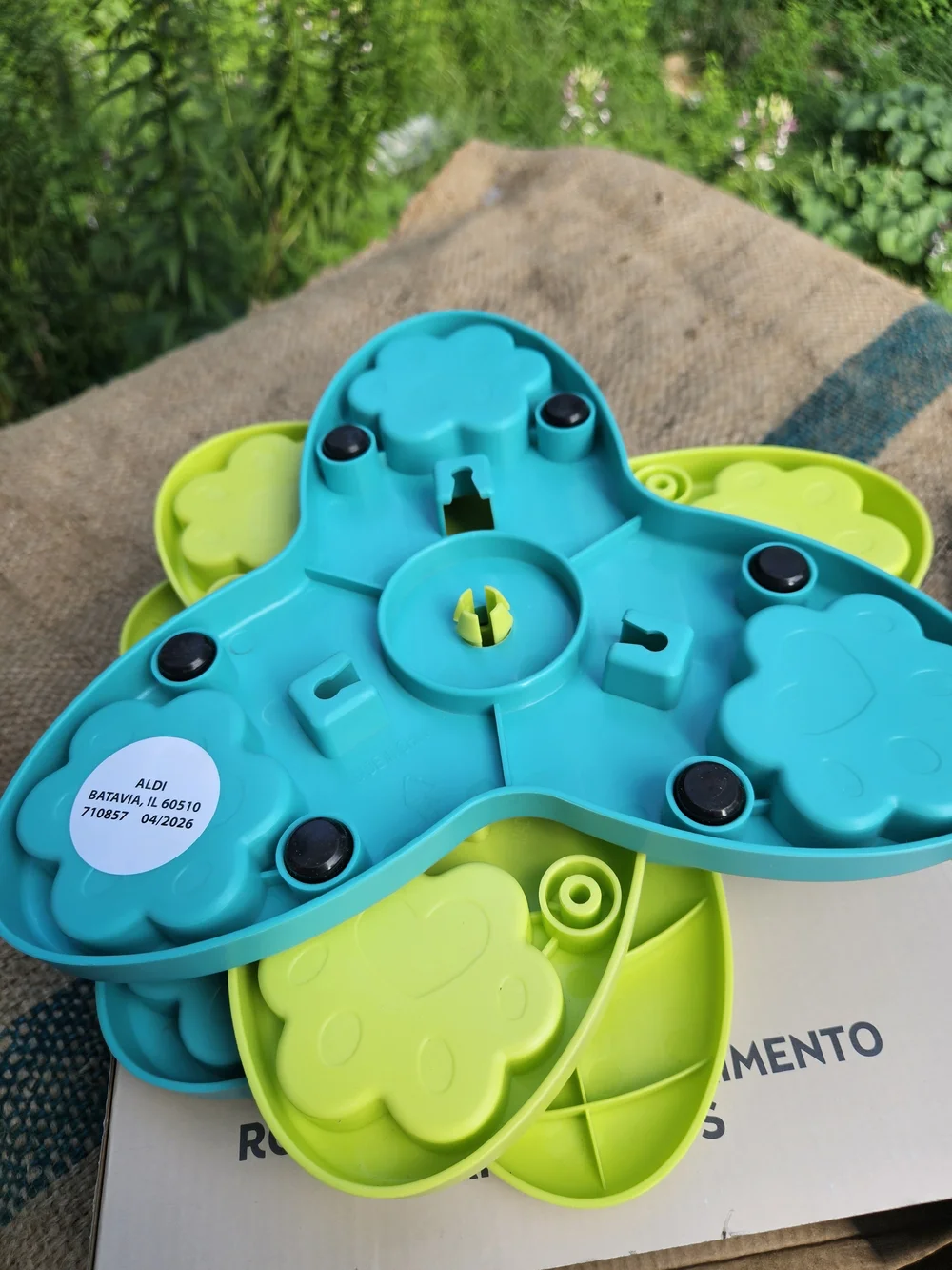 Heart to Tail Pet Food Puzzle - Bright Green & Teal Feeder Dog Treat Puzzle NEW
